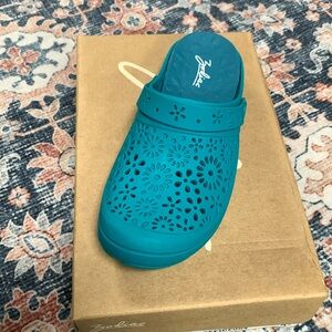 Zodiac swivel strap clogs qvc shoes new turquoise